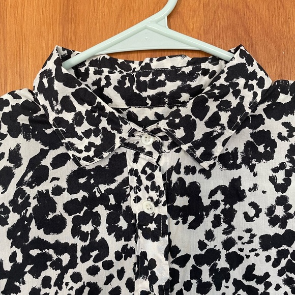 Chic JCrew snow leopard print collared button down shirt boy cut 100% cotton Y2K - Picture 2 of 7